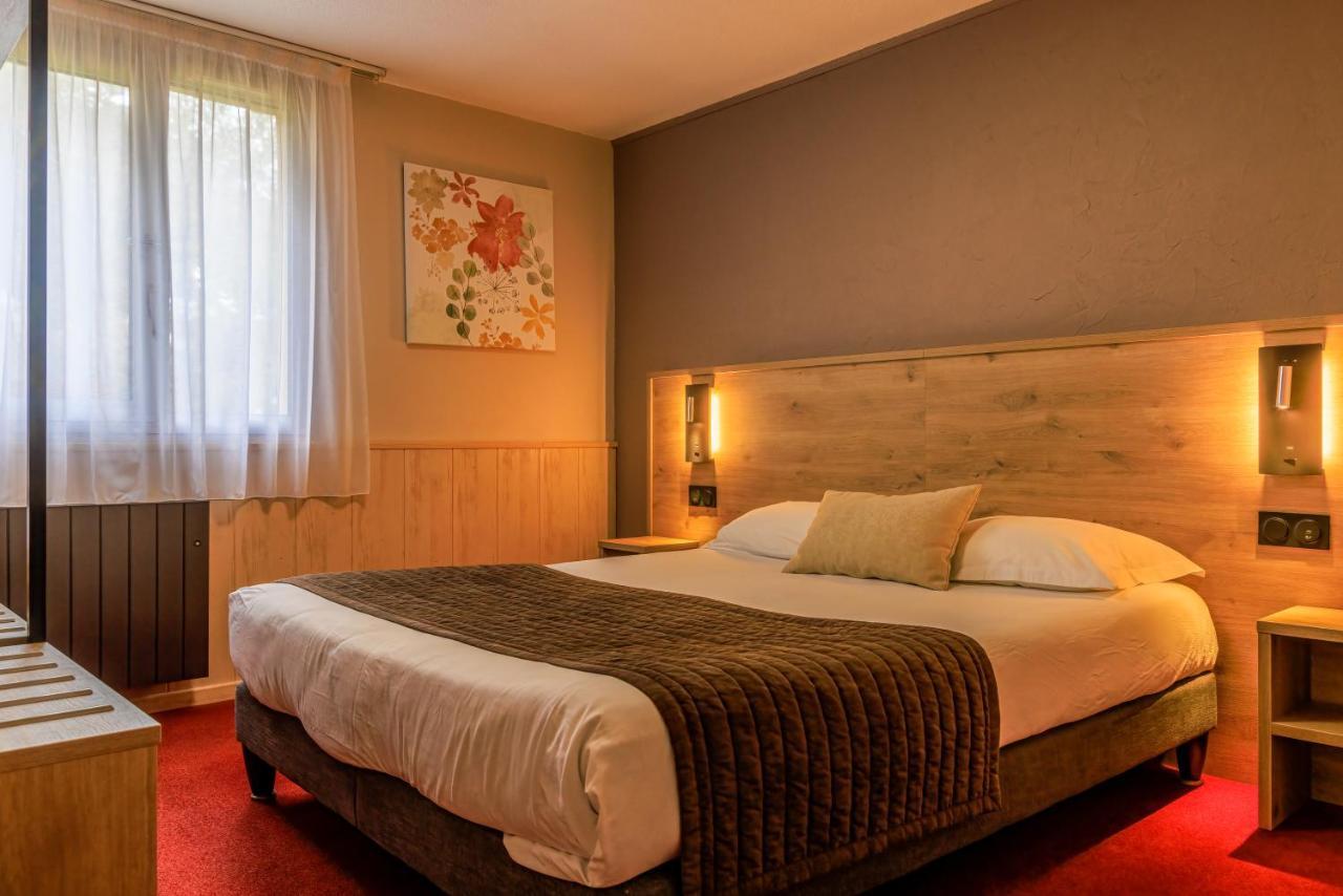 Logis Hotel Le Lac Эмбрён Экстерьер фото